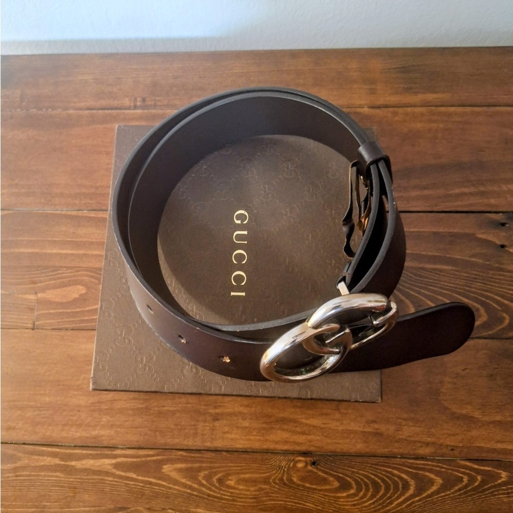 Gucci Black Belt with Silver GG Emblem - Picture 2 of 3